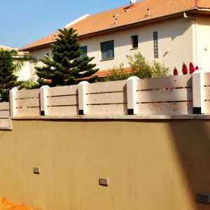 גדר עץ אורן 